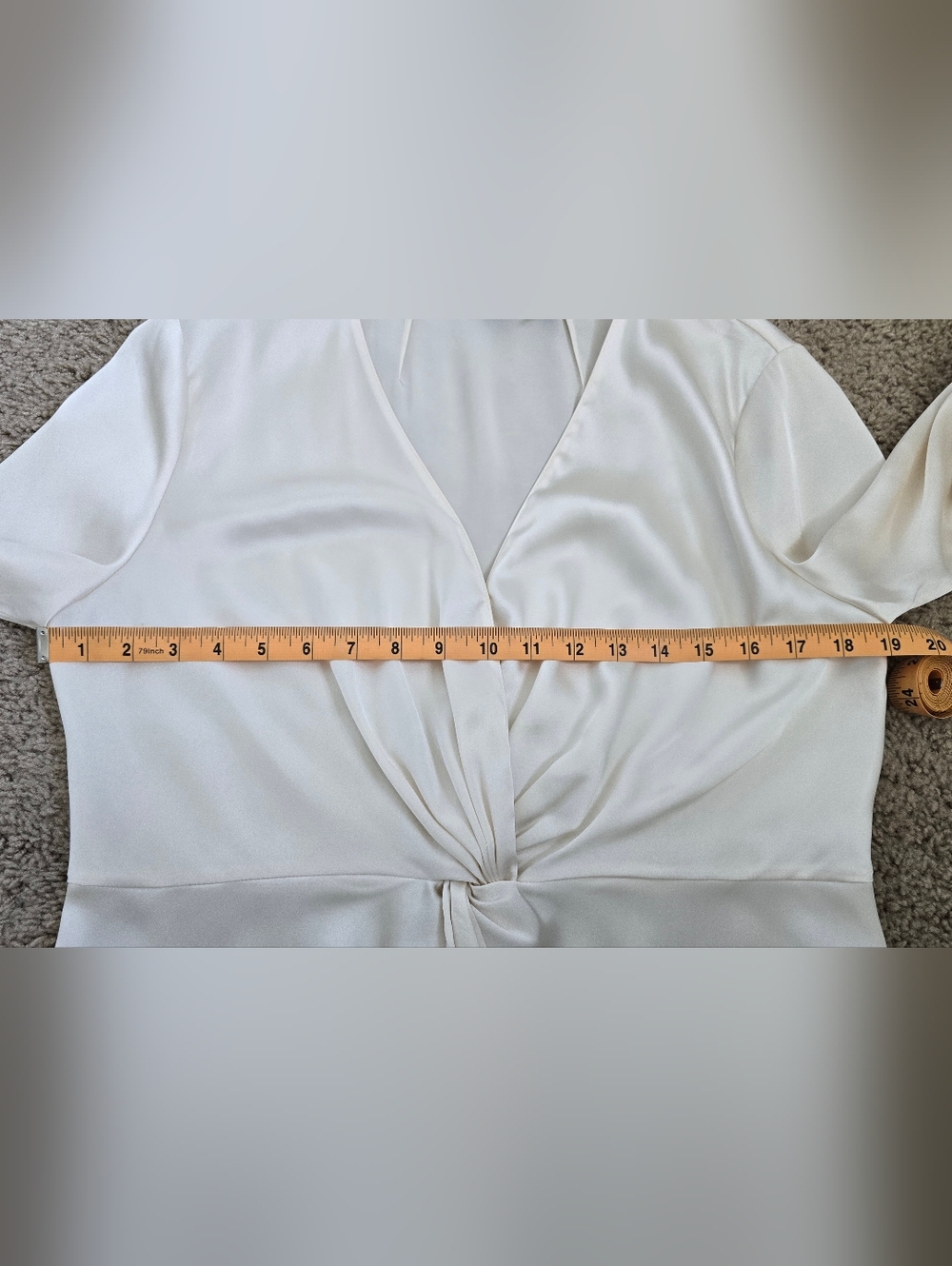 Theory Twist Front Blouse Size 10, Cream - Picture 5 of 10